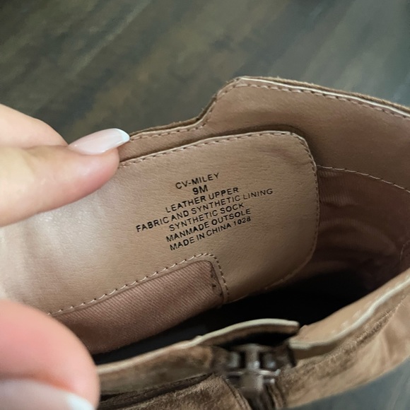 Chelsea & Violet Miley Boot - Picture 4 of 4